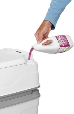 Thetford Porta Potti 365 Qube Portable Camping Toilet 16 Thetford Porta Potti 365 Qube Portable Camping Toilet -Jacksons Leisure Supplies 365 porta potti 8 68067.1600157264