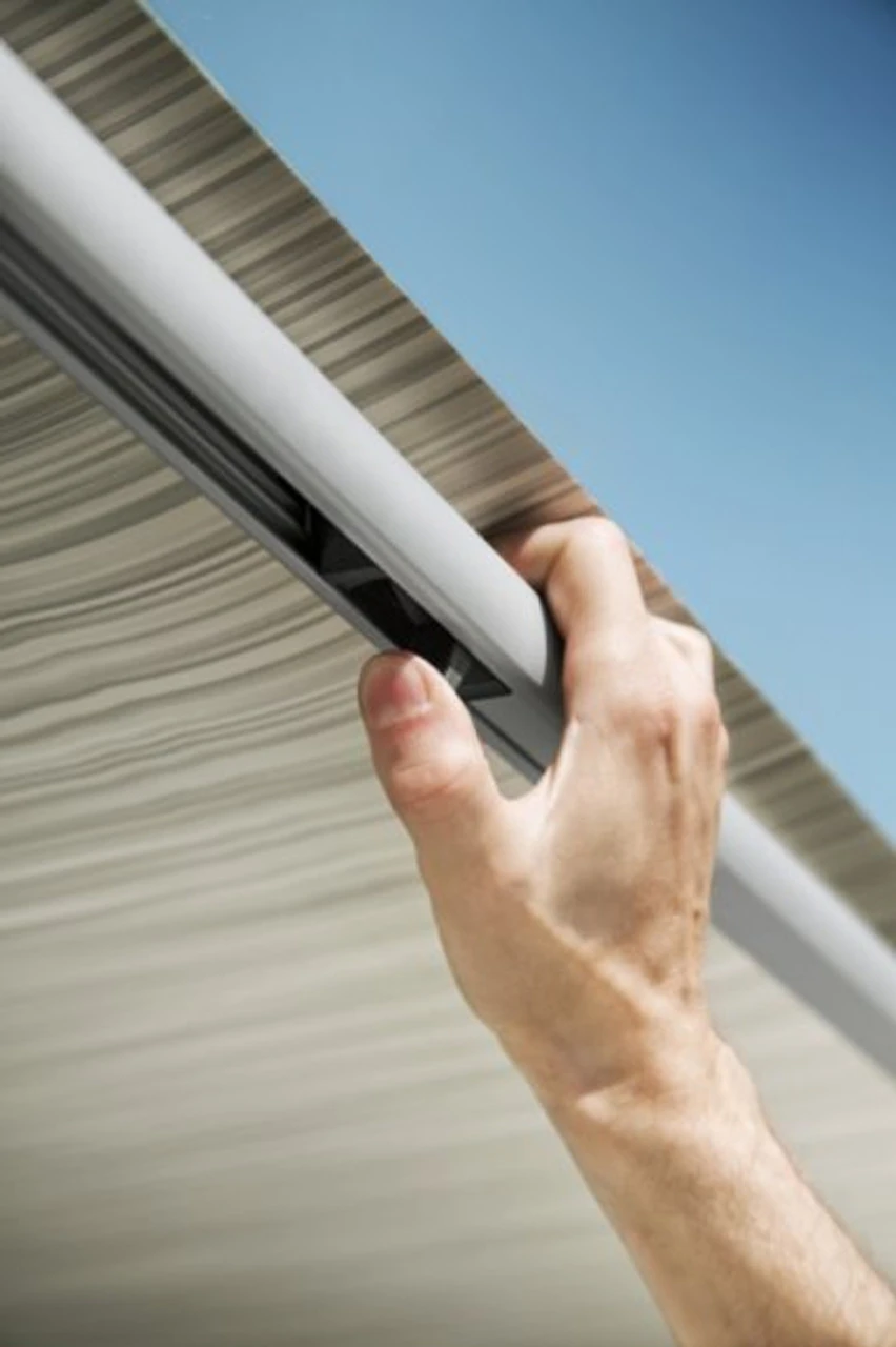 Thule Omnistor 1200 Caravan Awning Canopy 8 Thule Omnistor 1200 Caravan Awning Canopy - Image 8