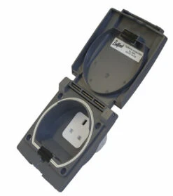 Bullfinch Outdoor Electric Socket Outlet Point For Campervans, Caravans And Motorhomes 7 Bullfinch Outdoor Electric Socket Outlet Point For Campervans, Caravans And Motorhomes -Jacksons Leisure Supplies electrical bullfinch 3 47128.1616080267