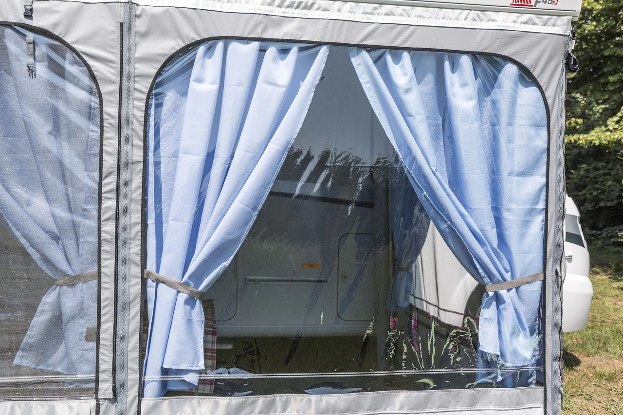 Fiamma F45 Privacy Room Motorhome Awning 6 Fiamma F45 Privacy Room Motorhome Awning - Image 6