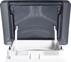Maxxair SkyMaxx Caravan Campervan And Motorhome Rooflight -Jacksons Leisure Supplies skymaxx 2 96046.1631543485